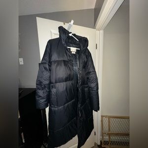 Black Abercrombie and Fitch aircloud coat